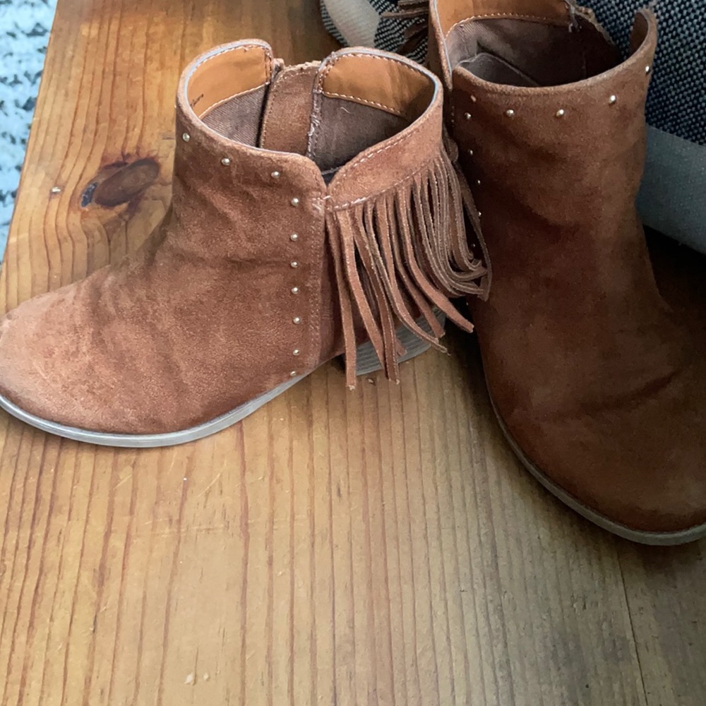 Girls children’s place boots size 1